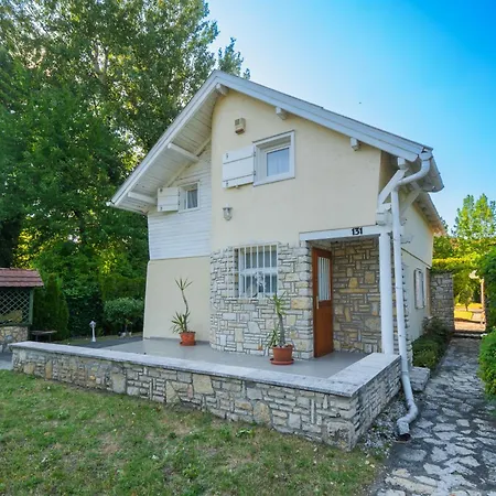 Szl131 With Pool Apartment